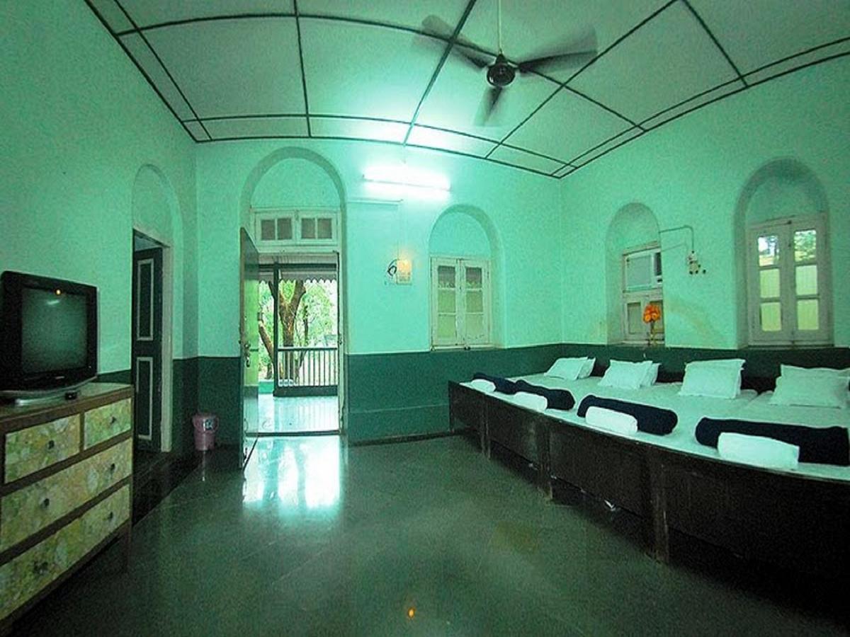 Cecil Hotel Matheran Kültér fotó
