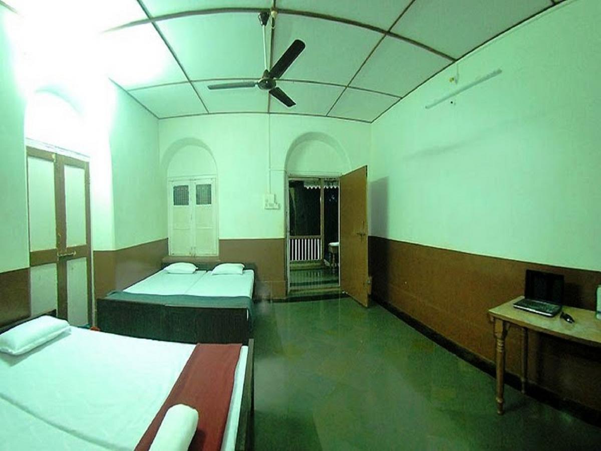 Cecil Hotel Matheran Kültér fotó